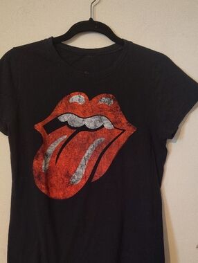 the Rolling Stones Black Tee with Faded Gray Neck Print